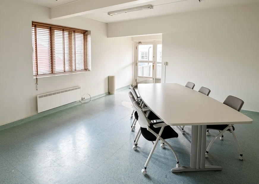 Kontor og lager over to plan i Fåberggata